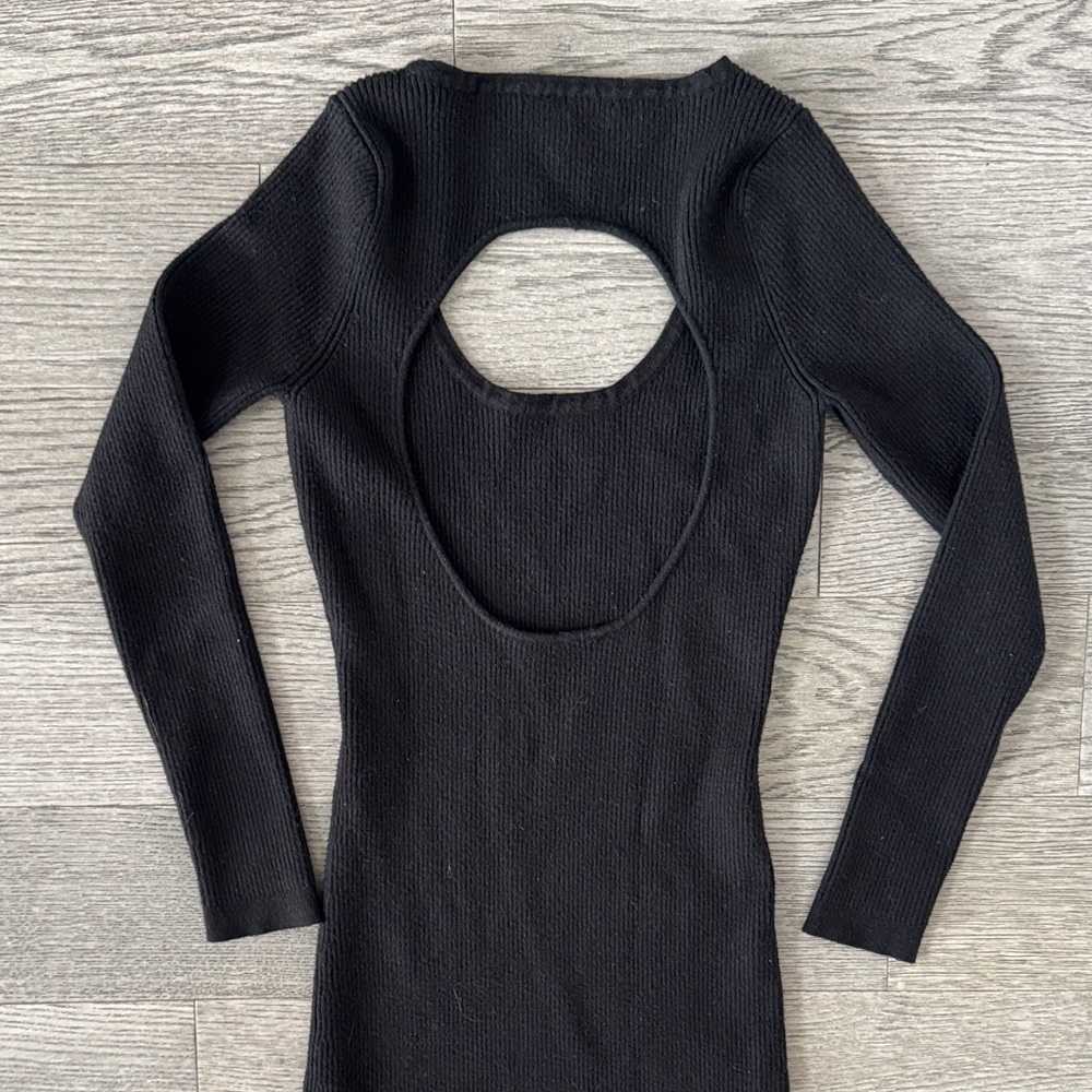 🌼WAYF🌼 Black Long Sleeve Cut-Out Dress - Picture 9 of 13